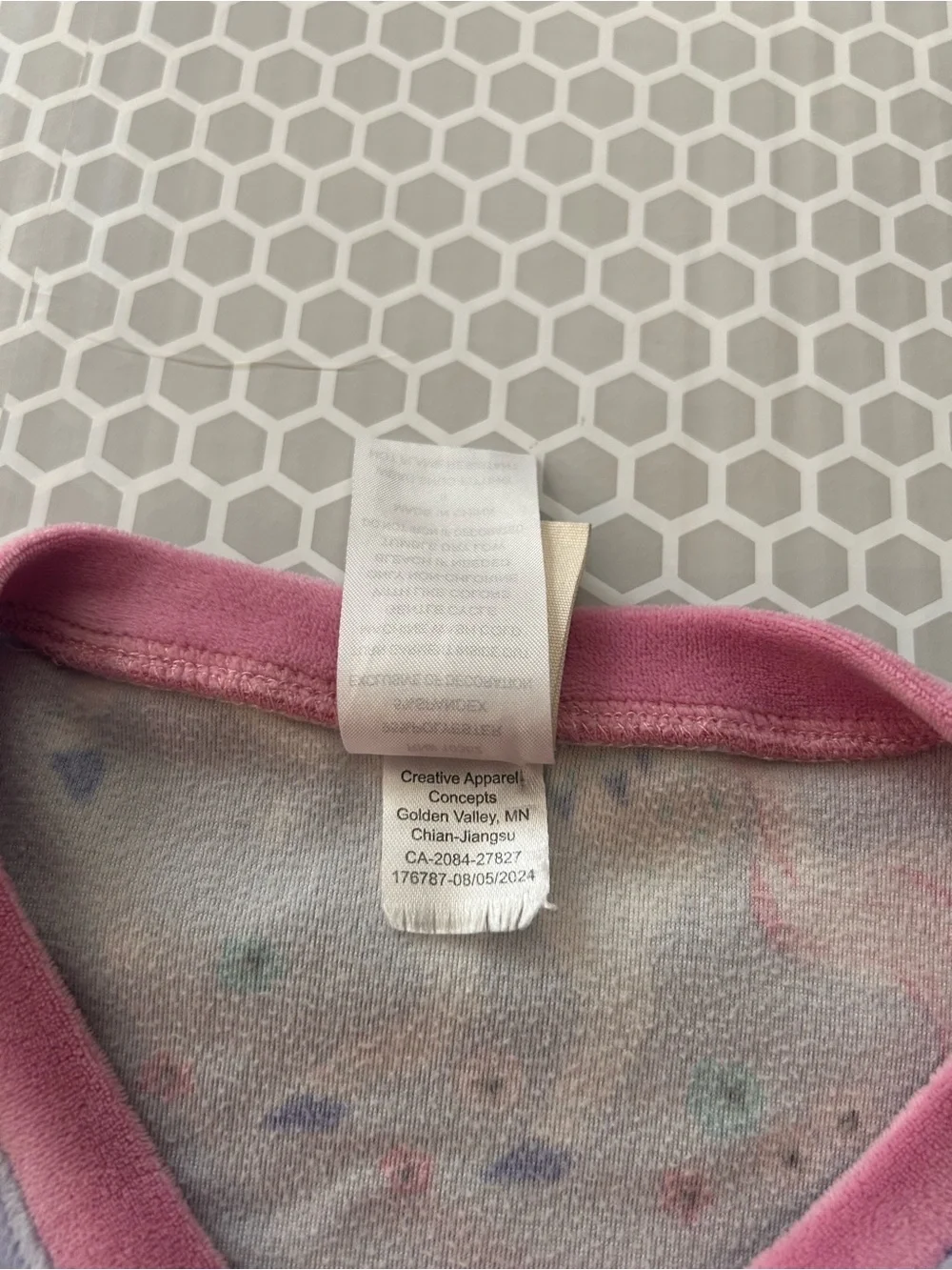 munki munki Lavender Unicorn Pajama Set with Pink Trim. Size 8